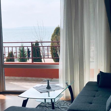 Beautiful Apartment Right By The Sea, Sveti Vlas Eksteriør bilde
