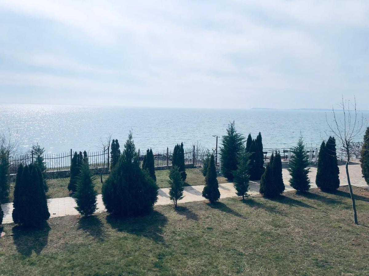 Beautiful Apartment Right By The Sea, Sveti Vlas Eksteriør bilde