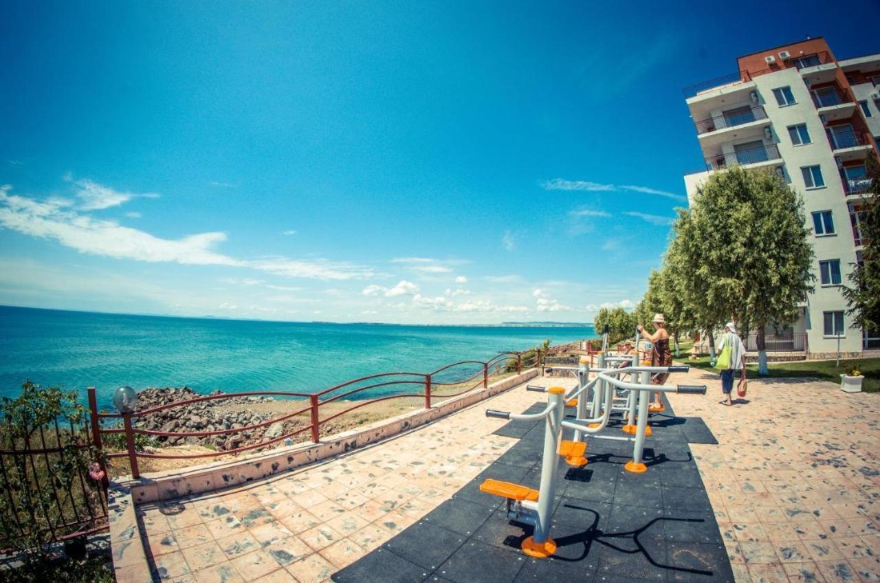 Beautiful Apartment Right By The Sea, Sveti Vlas Eksteriør bilde