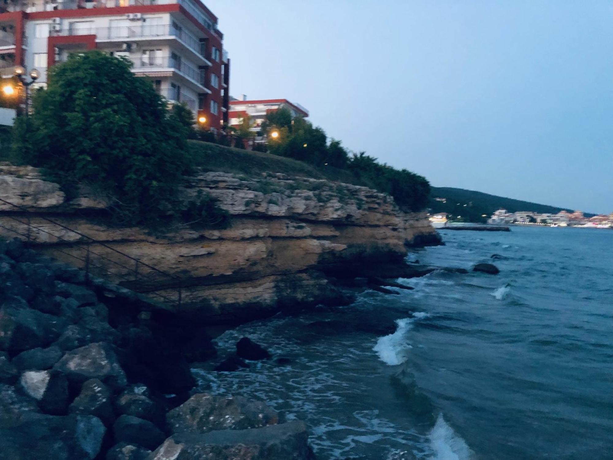 Beautiful Apartment Right By The Sea, Sveti Vlas Eksteriør bilde