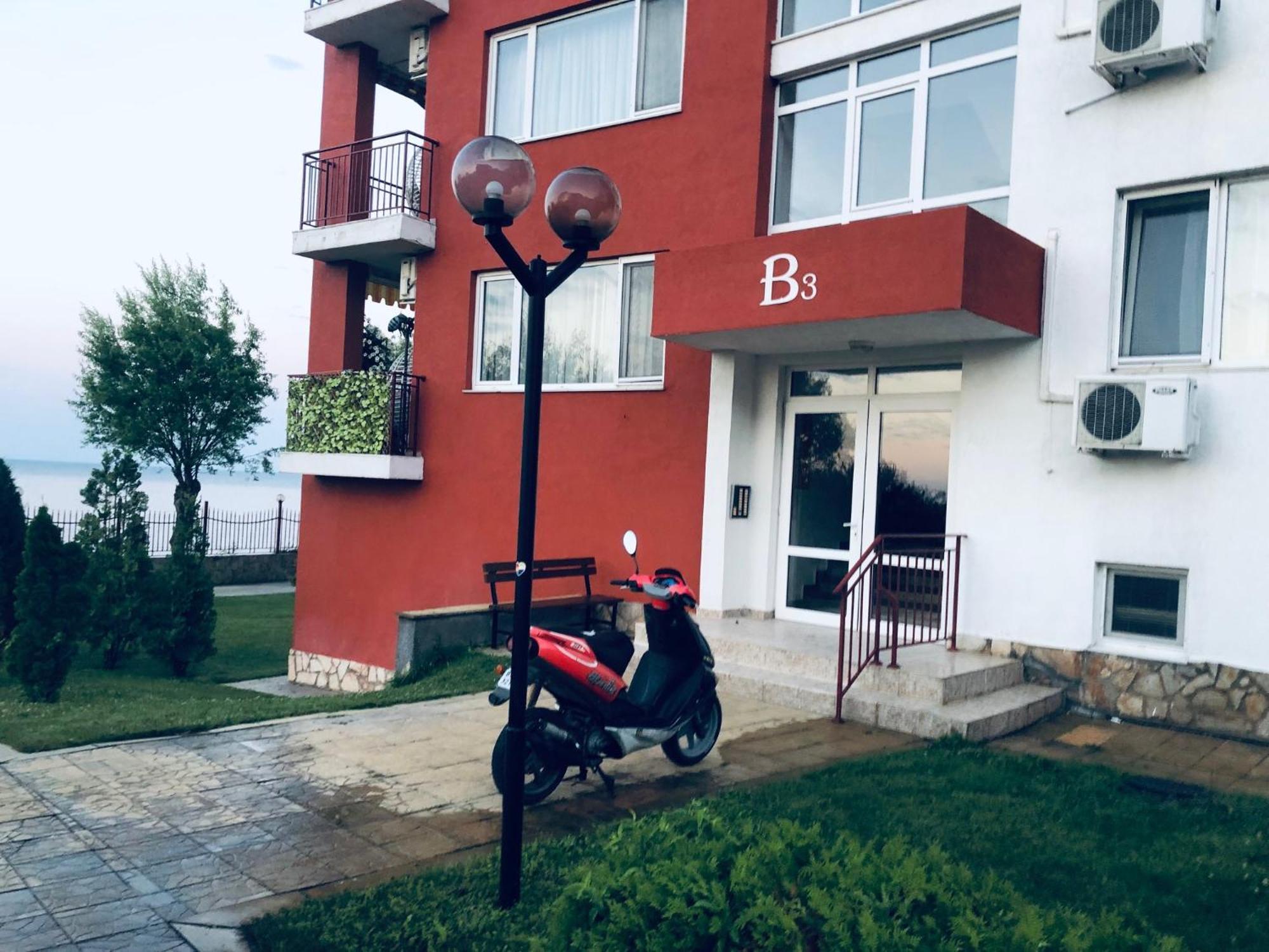 Beautiful Apartment Right By The Sea, Sveti Vlas Eksteriør bilde